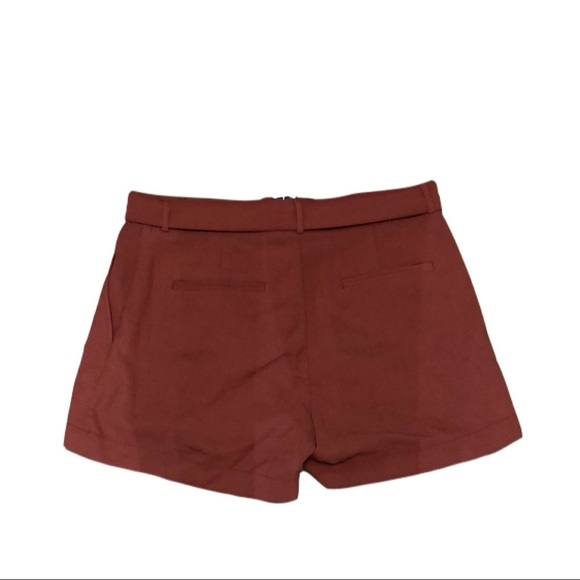 NWT H&M rust colored shorts with belt - Picture 3 of 3